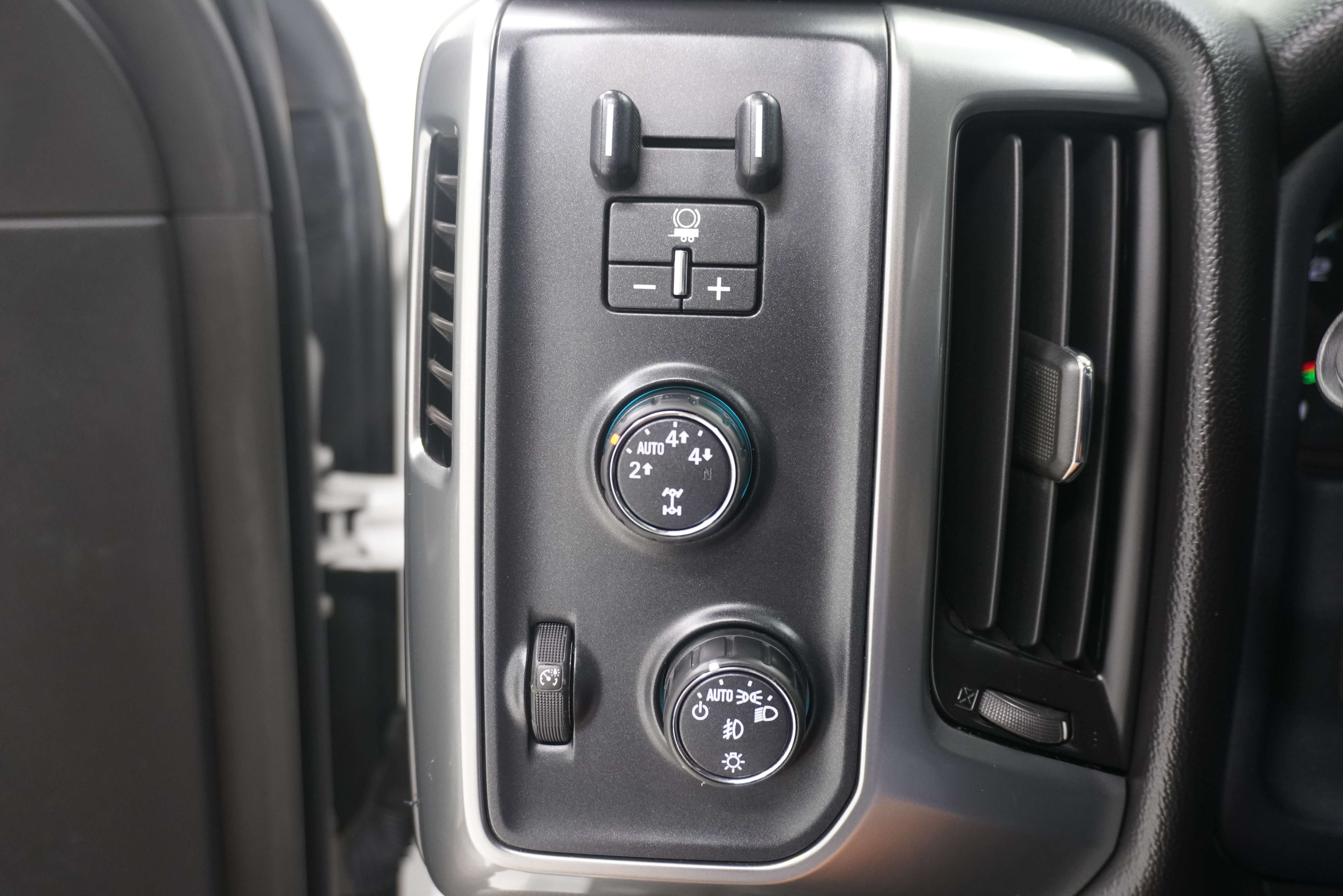 Used 2016 Chevrolet Silverado 1500 LT w/ All Star Edition AWD/4WD image 21
