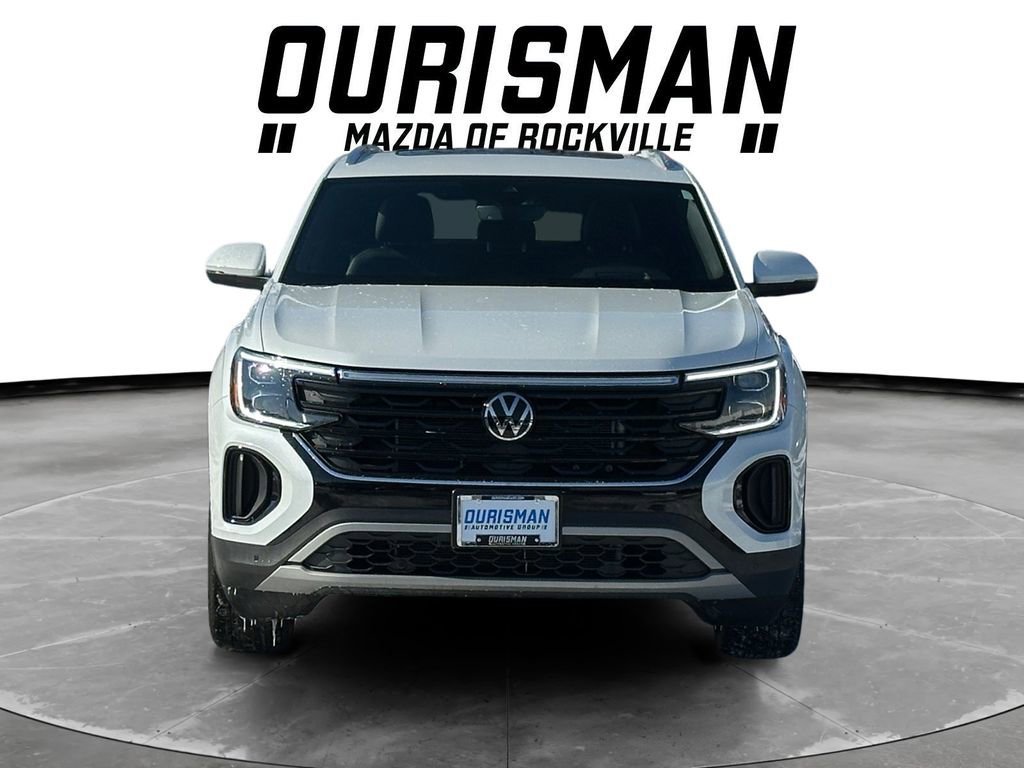 Used 2025 Volkswagen Atlas Cross Sport SEL image 8