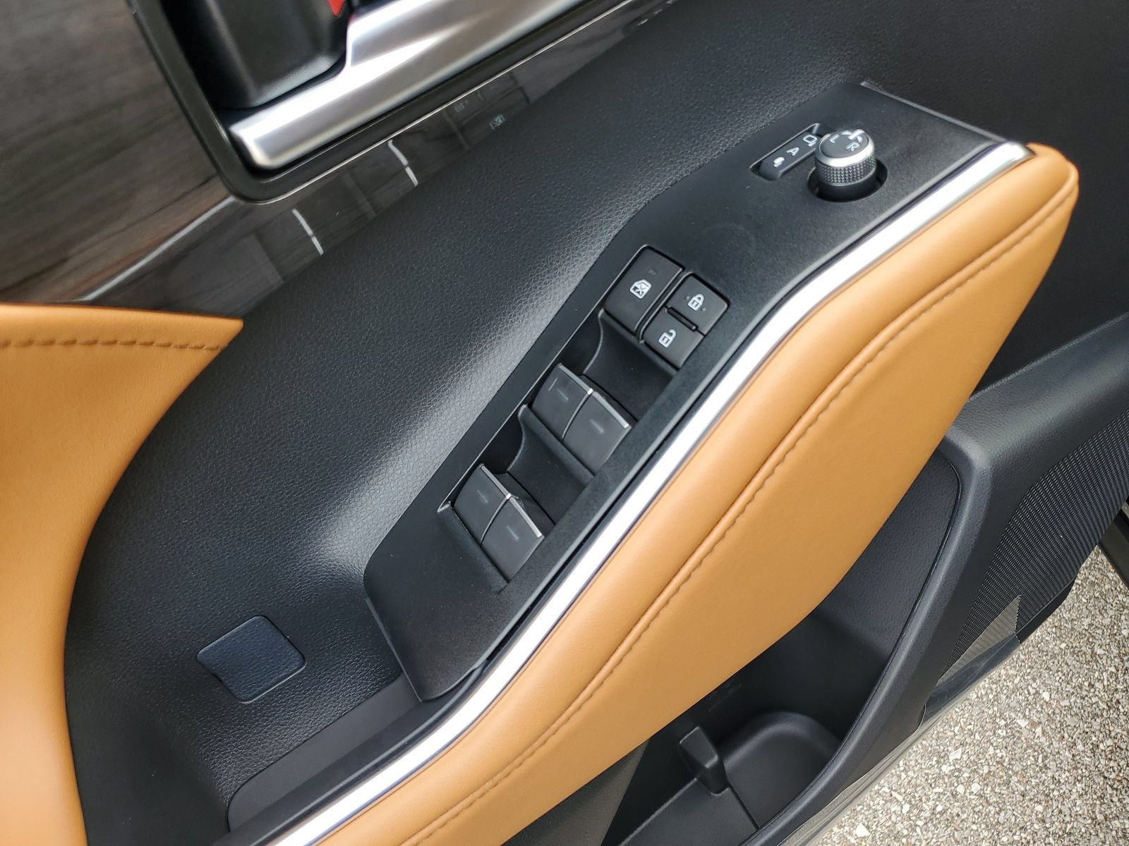 New 2026 Toyota Highlander Platinum AWD/4WD image 22