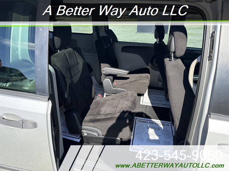 Used 2012 Dodge Grand Caravan American Value Package image 7