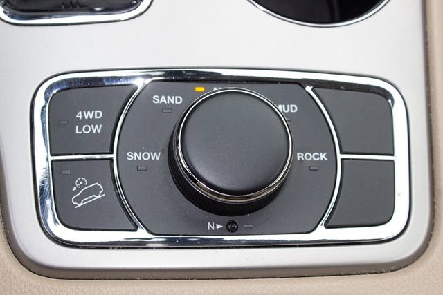 Used 2019 Jeep Grand Cherokee Limited image 30