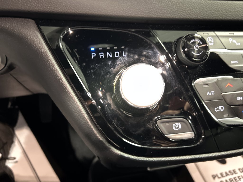 Used 2026 Chrysler Pacifica Select FWD image 20