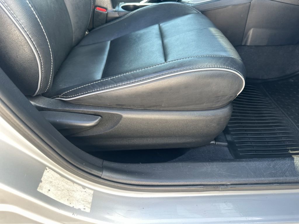 Used 2015 Toyota Corolla S Premium FWD image 30