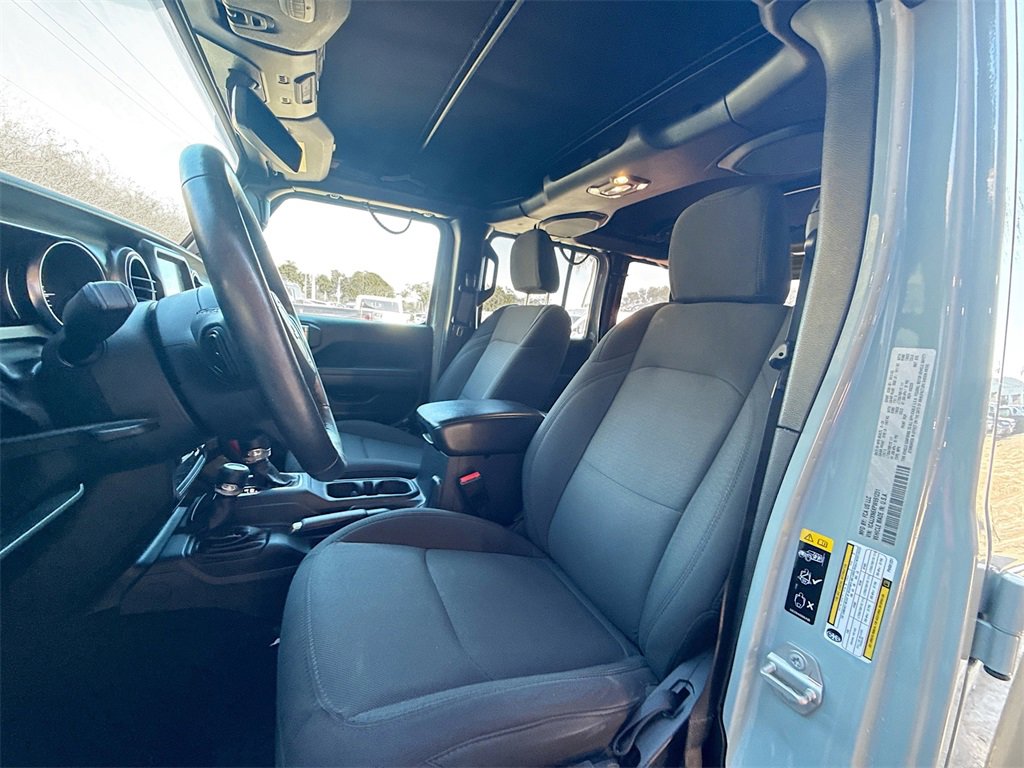 Used 2023 Jeep Wrangler Unlimited w/ Cold Weather Group image 23