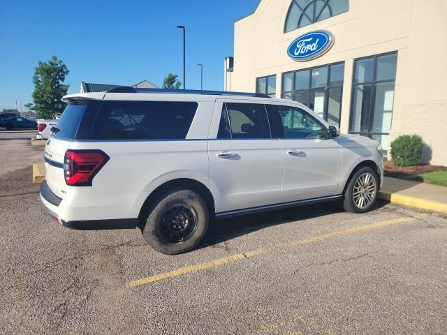 Used 2022 Ford Expedition Max Limited AWD/4WD image 3