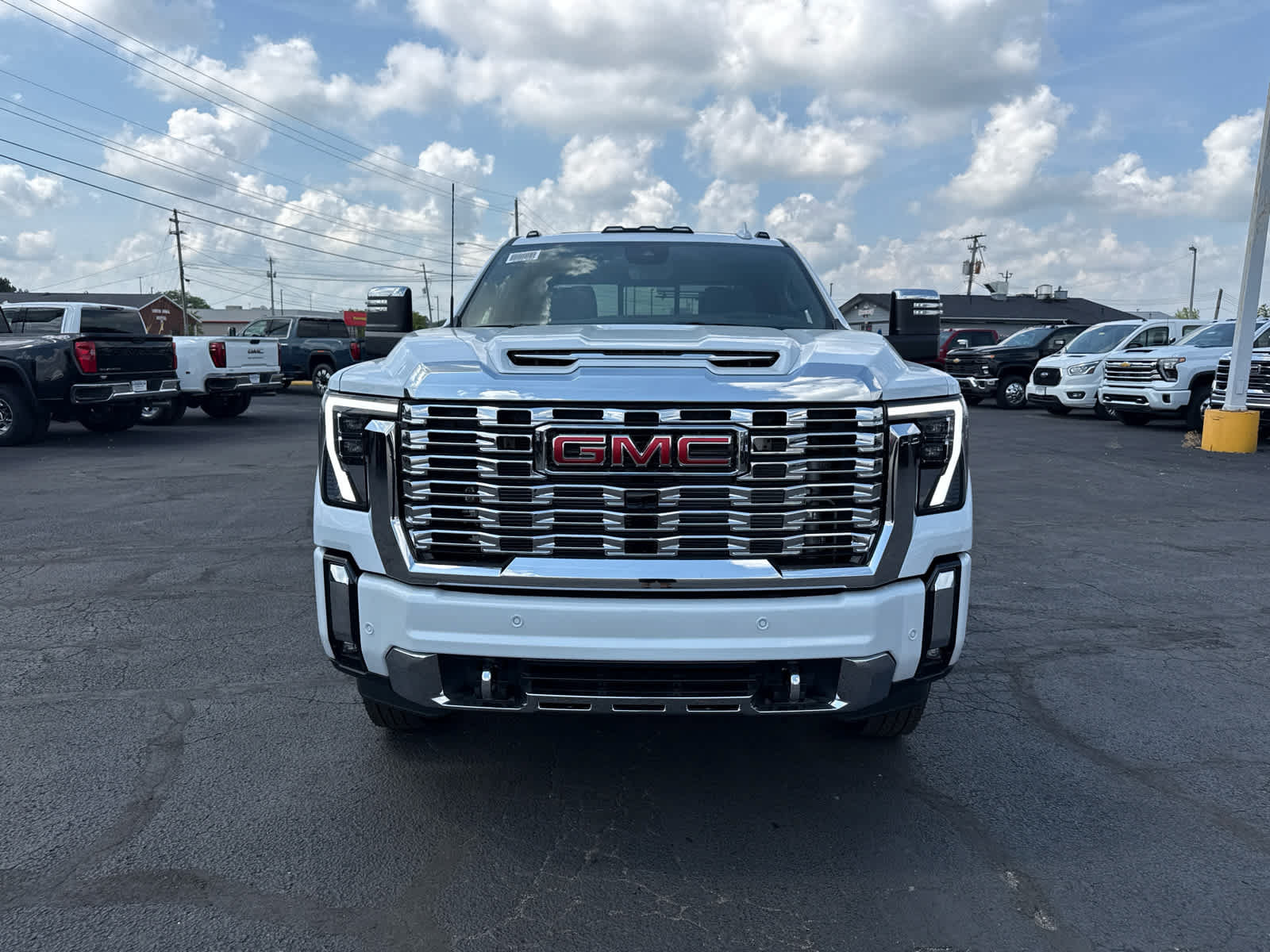 New 2026 GMC Sierra 3500 Denali w/ Technology Package AWD/4WD image 8