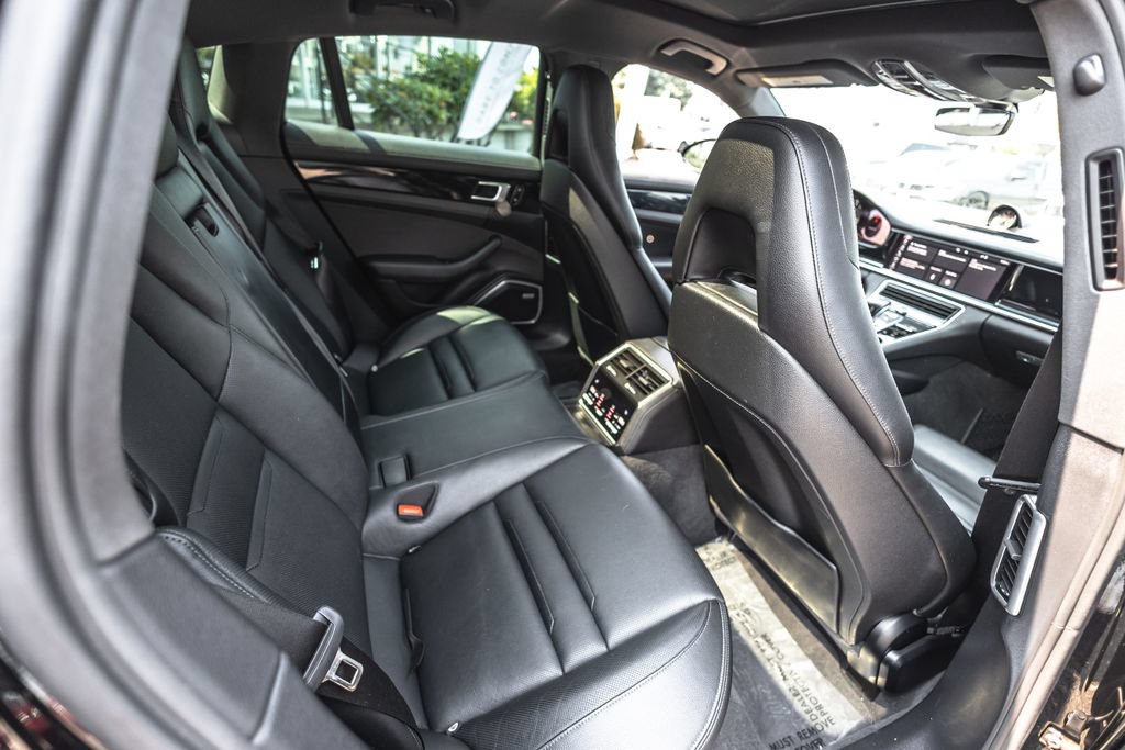 Used 2021 Porsche Panamera 4S w/ Premium Package AWD/4WD image 25