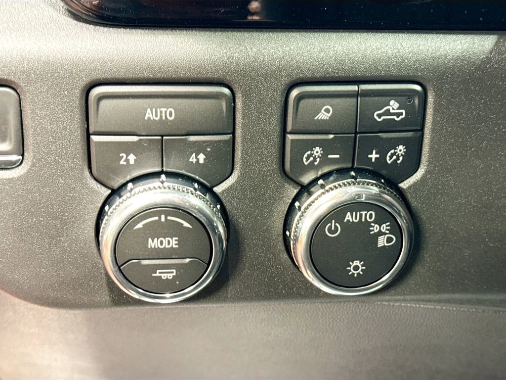 New 2026 GMC Sierra 1500 SLE w/ Preferred Package image 10