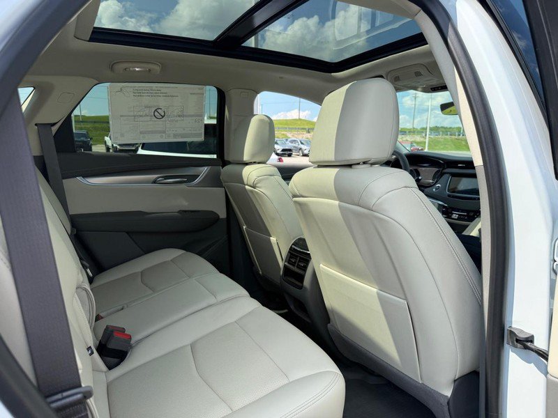 New 2026 Cadillac XT5 Premium Luxury w/ Driver Assist Package FWD image 5