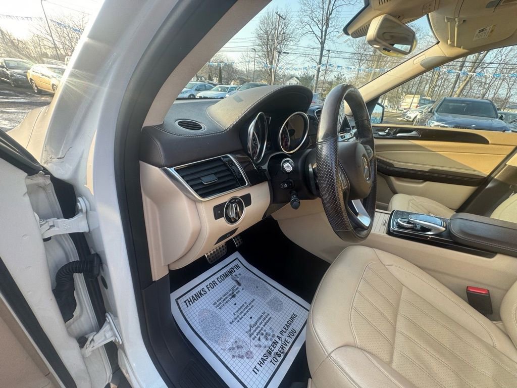 Used 2019 Mercedes-Benz GLE 43 AMG 4MATIC image 32