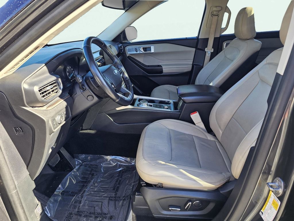 Used 2020 Ford Explorer Limited w/ Class III Trailer Tow Package image 15