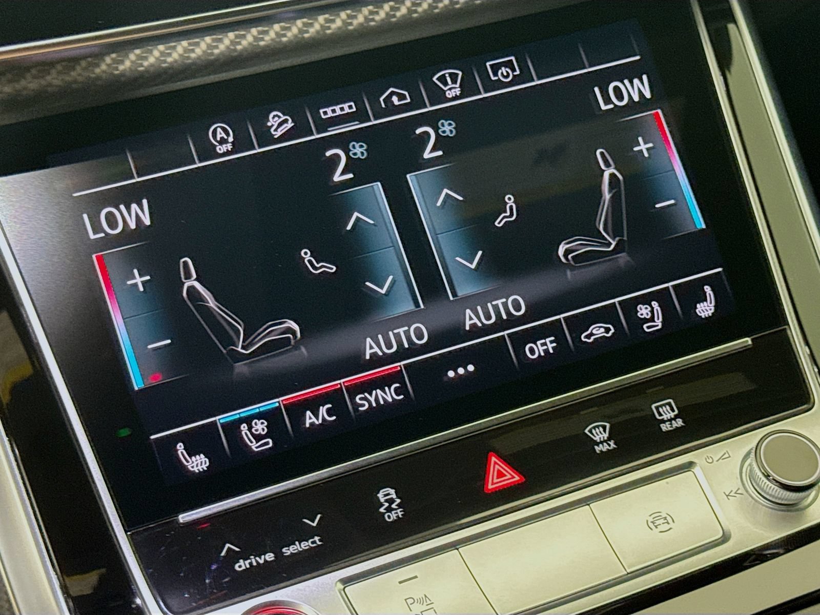 Used 2022 Audi RS Q8 AWD/4WD image 19