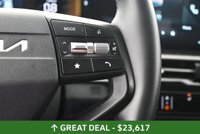 Used 2026 Kia Sportage LX FWD image 33