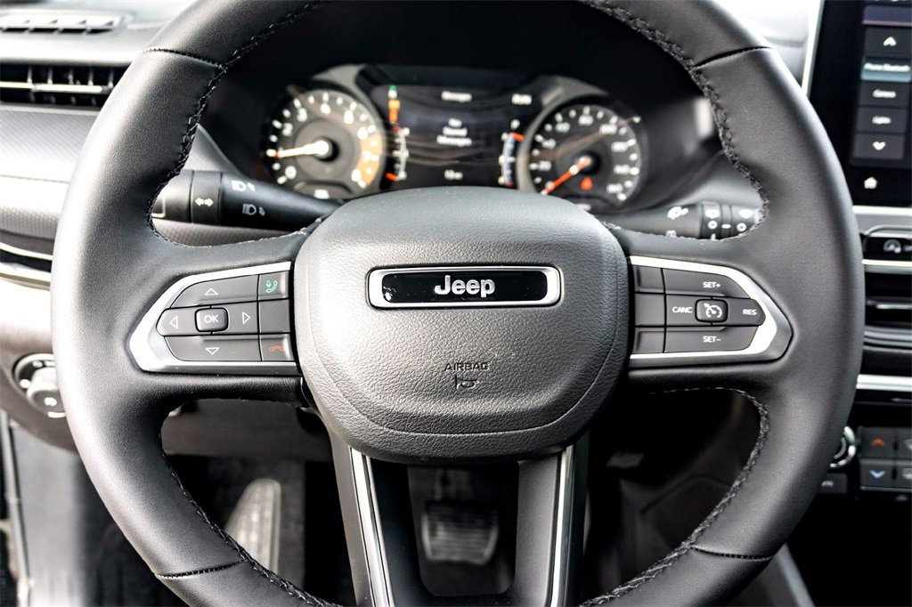 New 2026 Jeep Compass Latitude image 12