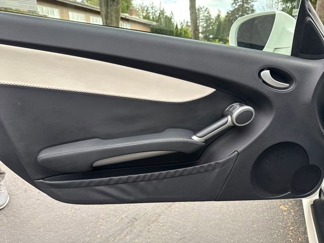 Used 2010 Mercedes-Benz SLK 300 image 10