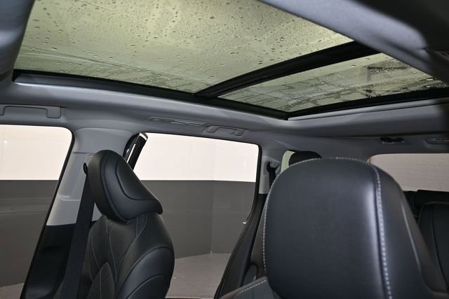 New 2026 Toyota Highlander Platinum AWD/4WD image 9