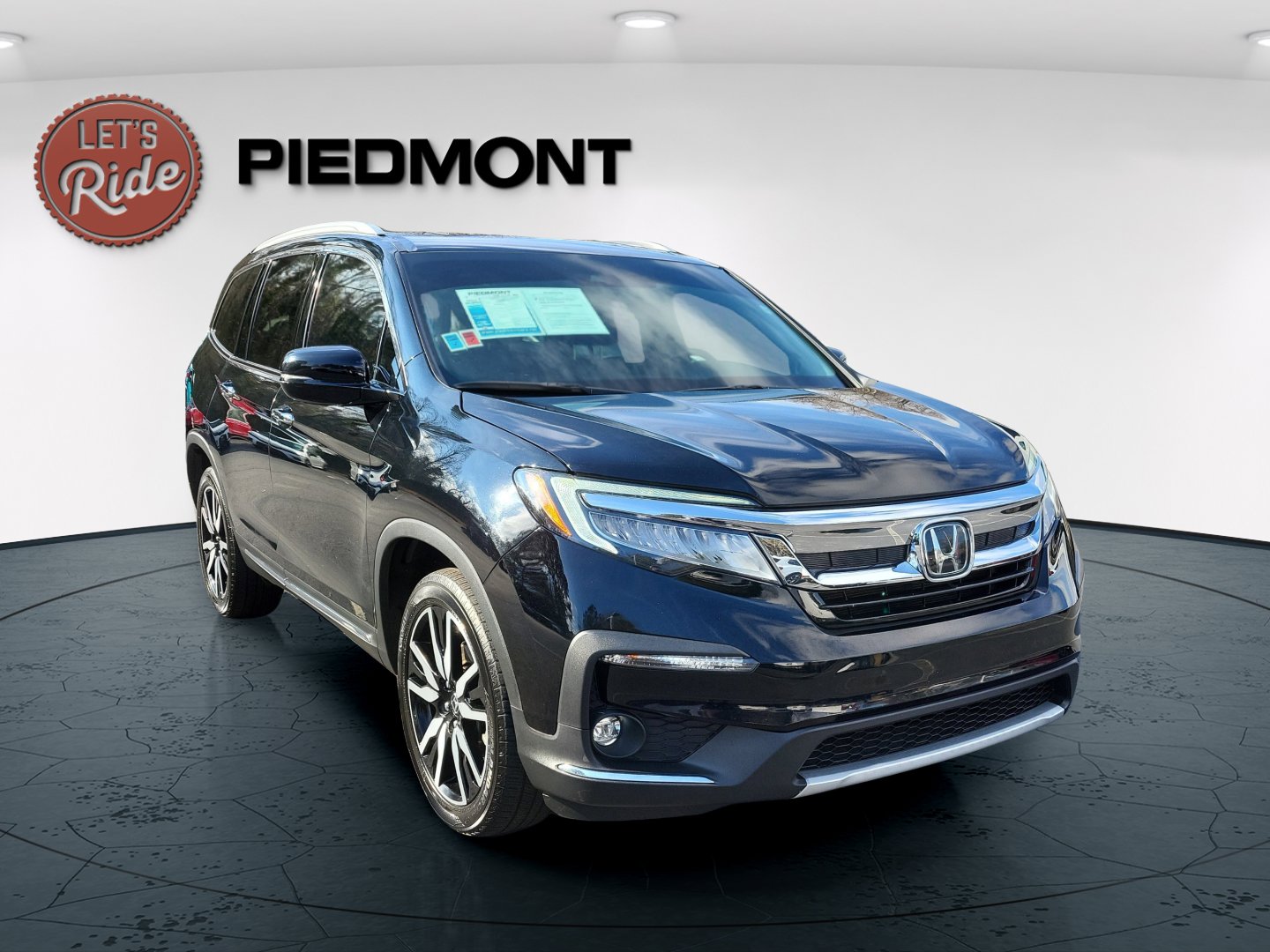 Used 2022 Honda Pilot Touring image 4