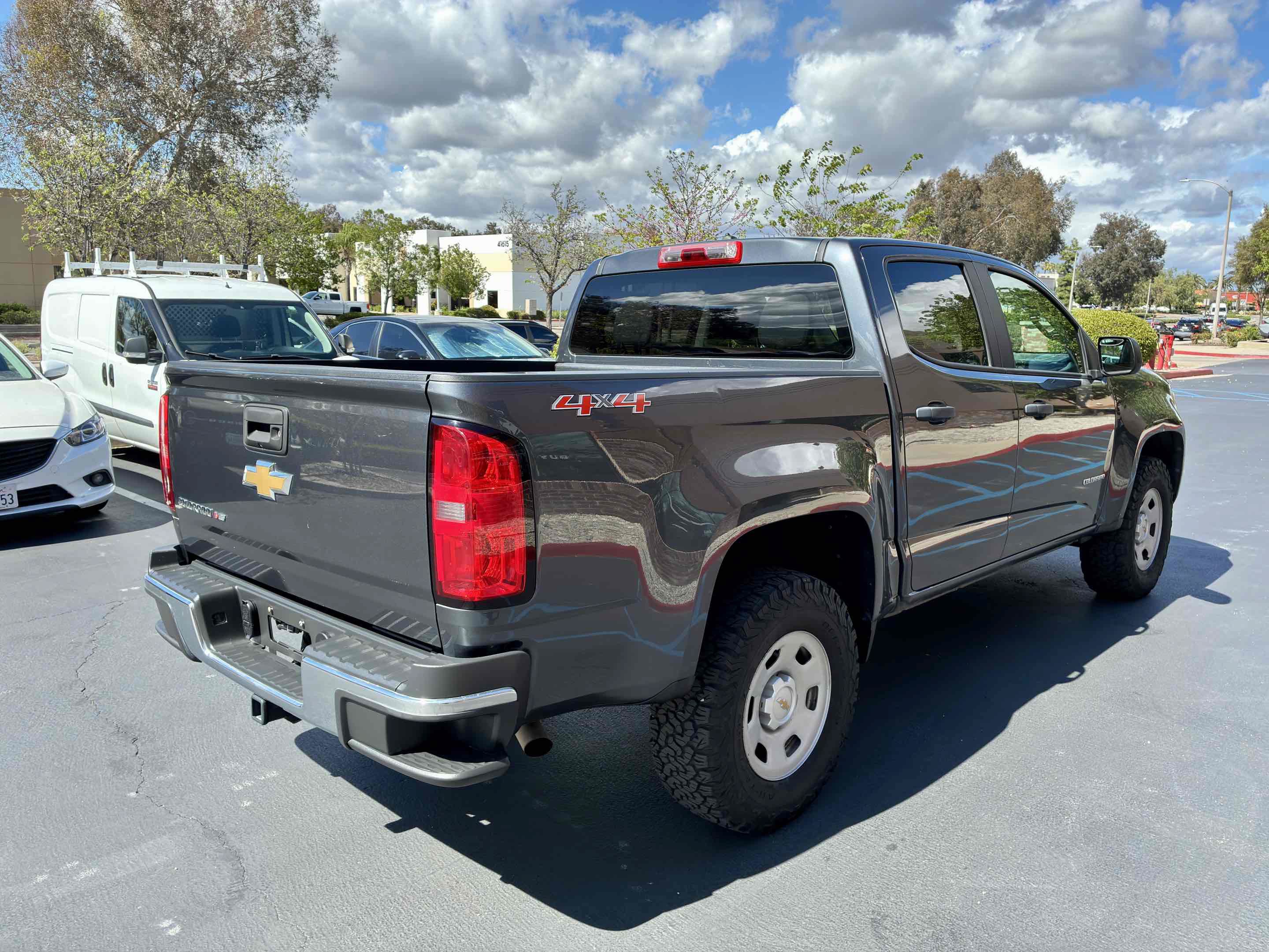 Used 2017 Chevrolet Colorado W/T w/ WT Convenience Package AWD/4WD image 8