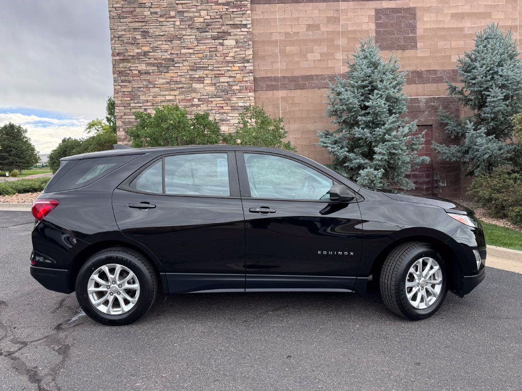 Used 2020 Chevrolet Equinox LS AWD/4WD image 6