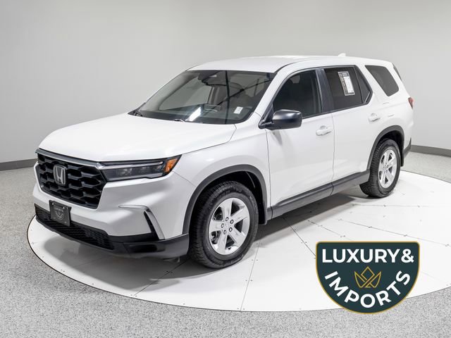 Used 2023 Honda Pilot LX image 1