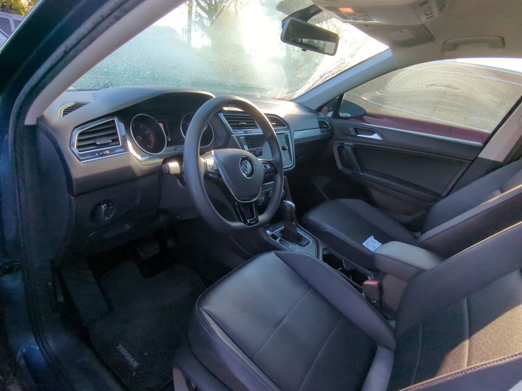 Used 2020 Volkswagen Tiguan SE FWD image 8
