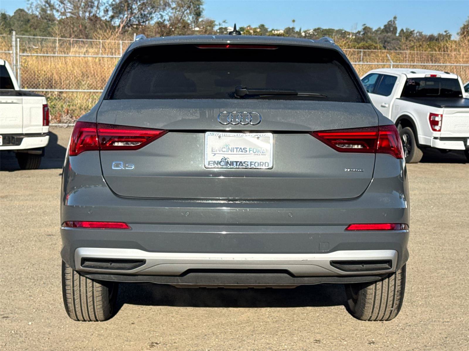 Used 2020 Audi Q3 2.0T Premium Plus w/ Premium Plus Package AWD/4WD image 13