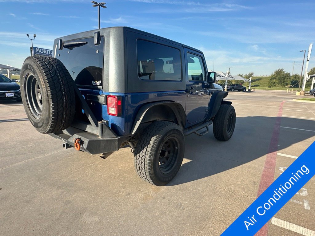 Used 2009 Jeep Wrangler X AWD/4WD image 4