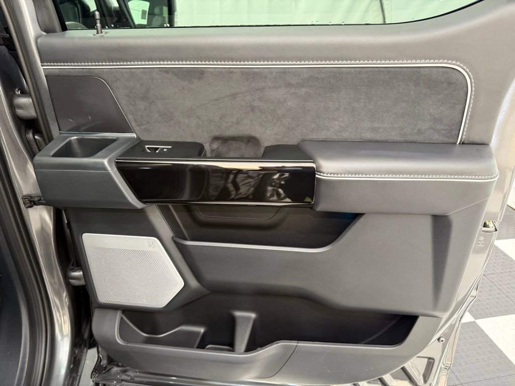 New 2025 Ford F150 Lightning Platinum image 23