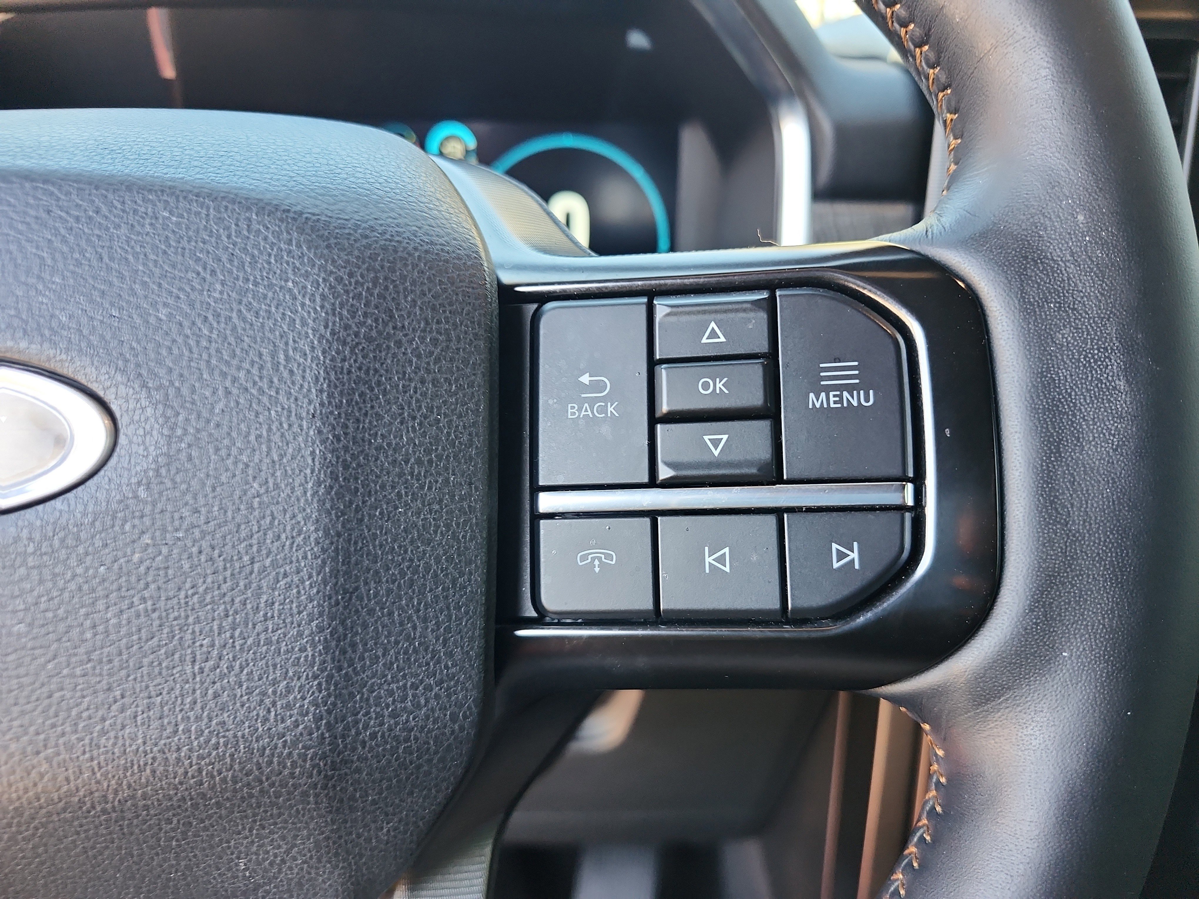 Certified 2023 Ford F150 Platinum w/ Equipment Group 701A High image 33