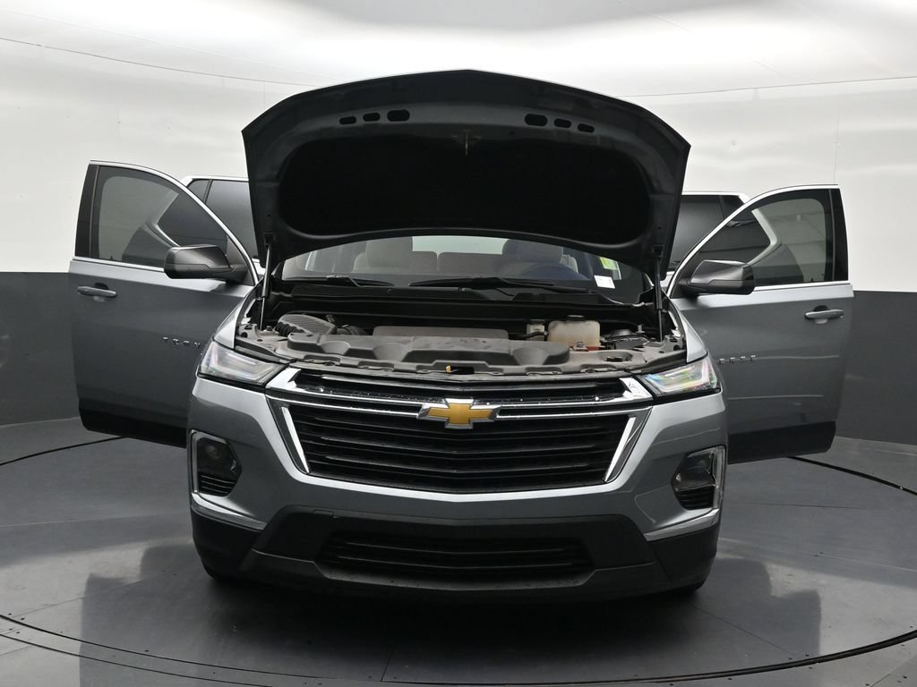 Used 2023 Chevrolet Traverse LS FWD image 37