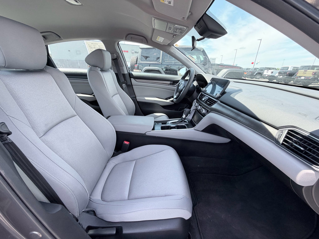 Used 2018 Honda Accord LX image 22