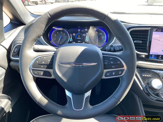 Certified 2026 Chrysler Pacifica Limited FWD image 18