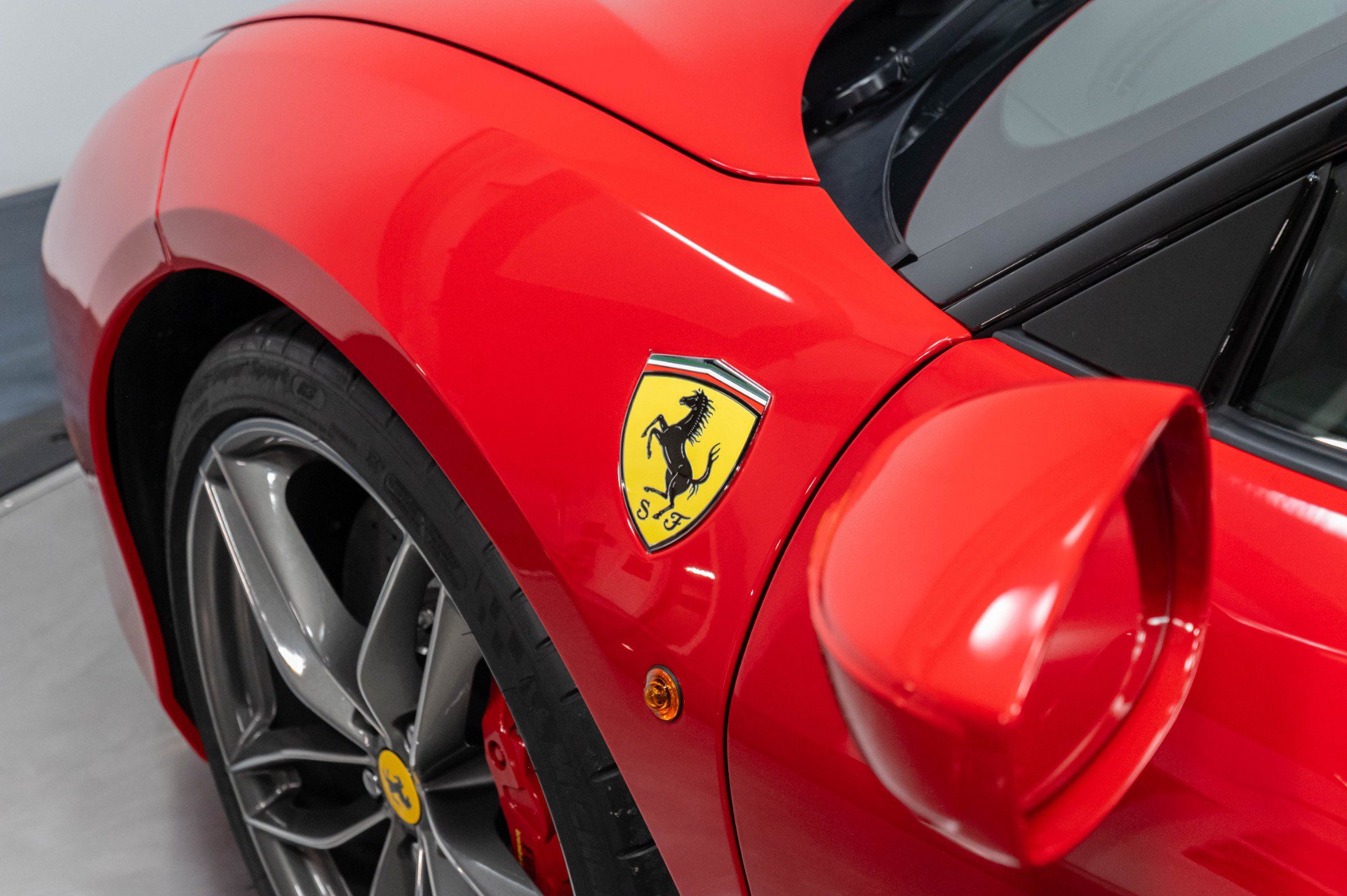 Used 2016 Ferrari 488 GTB RWD image 51
