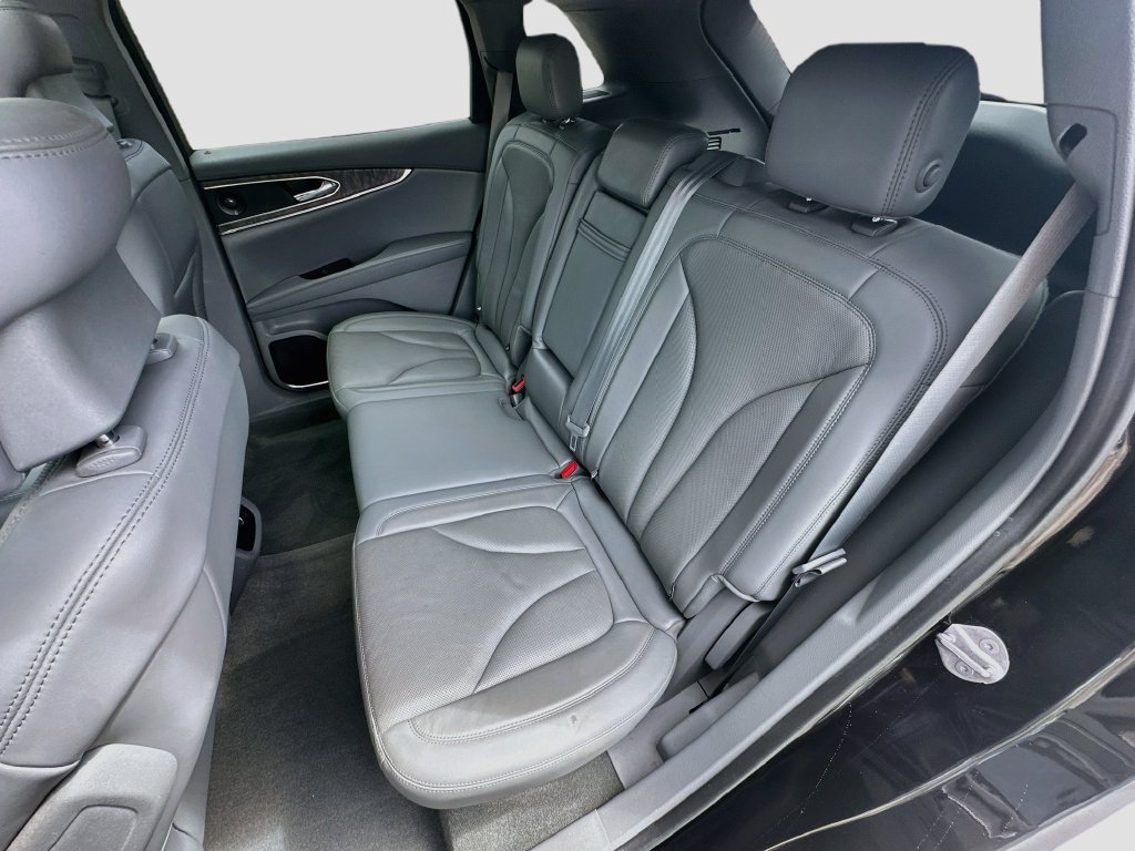 Used 2019 Lincoln Nautilus Reserve AWD/4WD image 25