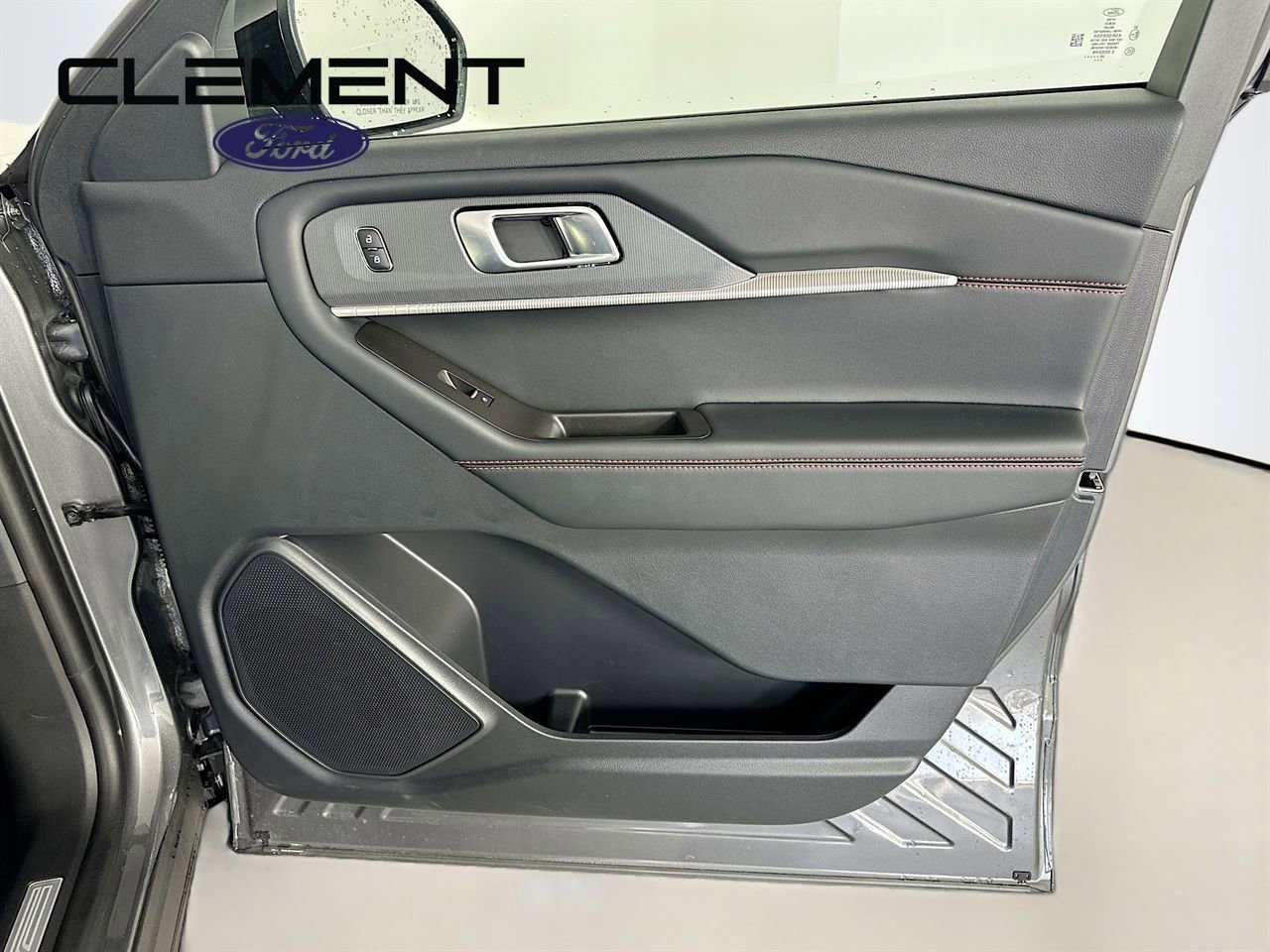 New 2025 Ford Explorer ST-Line w/ Premium Package image 34