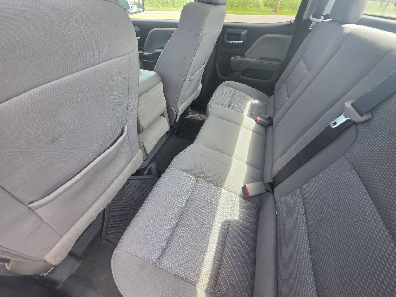 Used 2018 Chevrolet Silverado 1500 W/T w/ Trailering Package RWD image 4