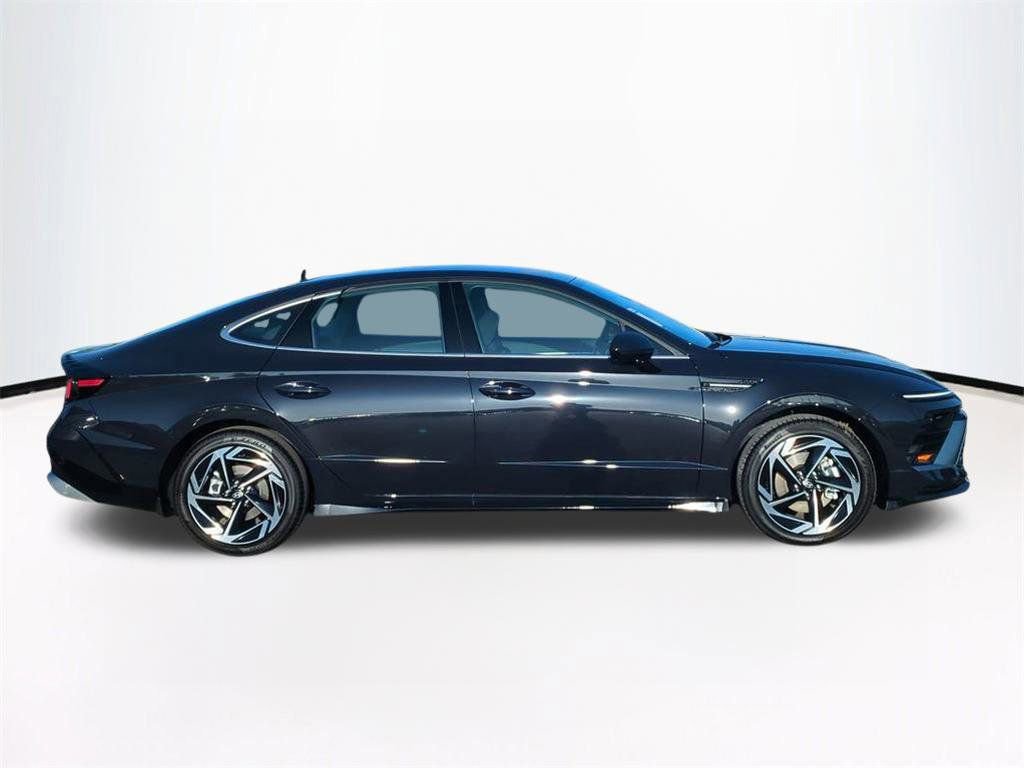 New 2026 Hyundai Sonata SEL image 4