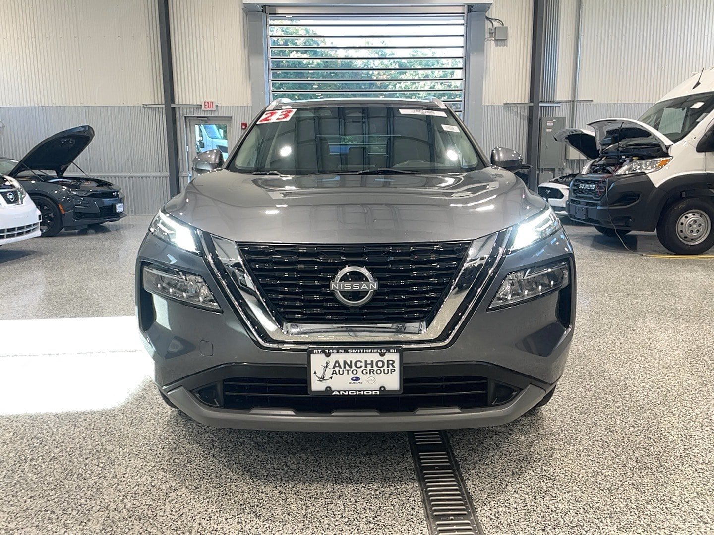 Used 2023 Nissan Rogue SV w/ SV Premium B Package AWD/4WD image 2