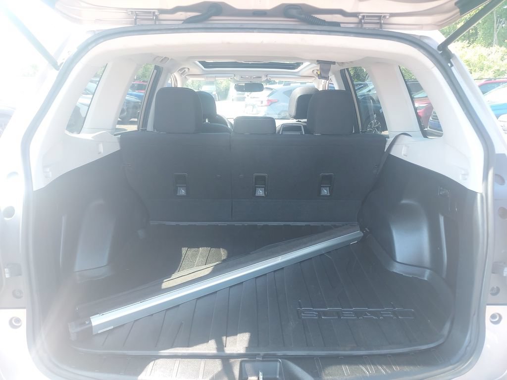 Used 2015 Subaru Forester 2.5i Premium w/ All-Weather Package AWD/4WD image 31