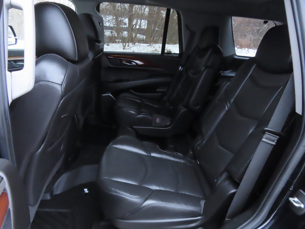 Used 2019 Cadillac Escalade Premium Luxury image 41