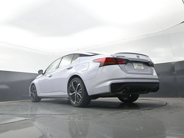 Used 2025 Nissan Altima 2.5 SR FWD image 23