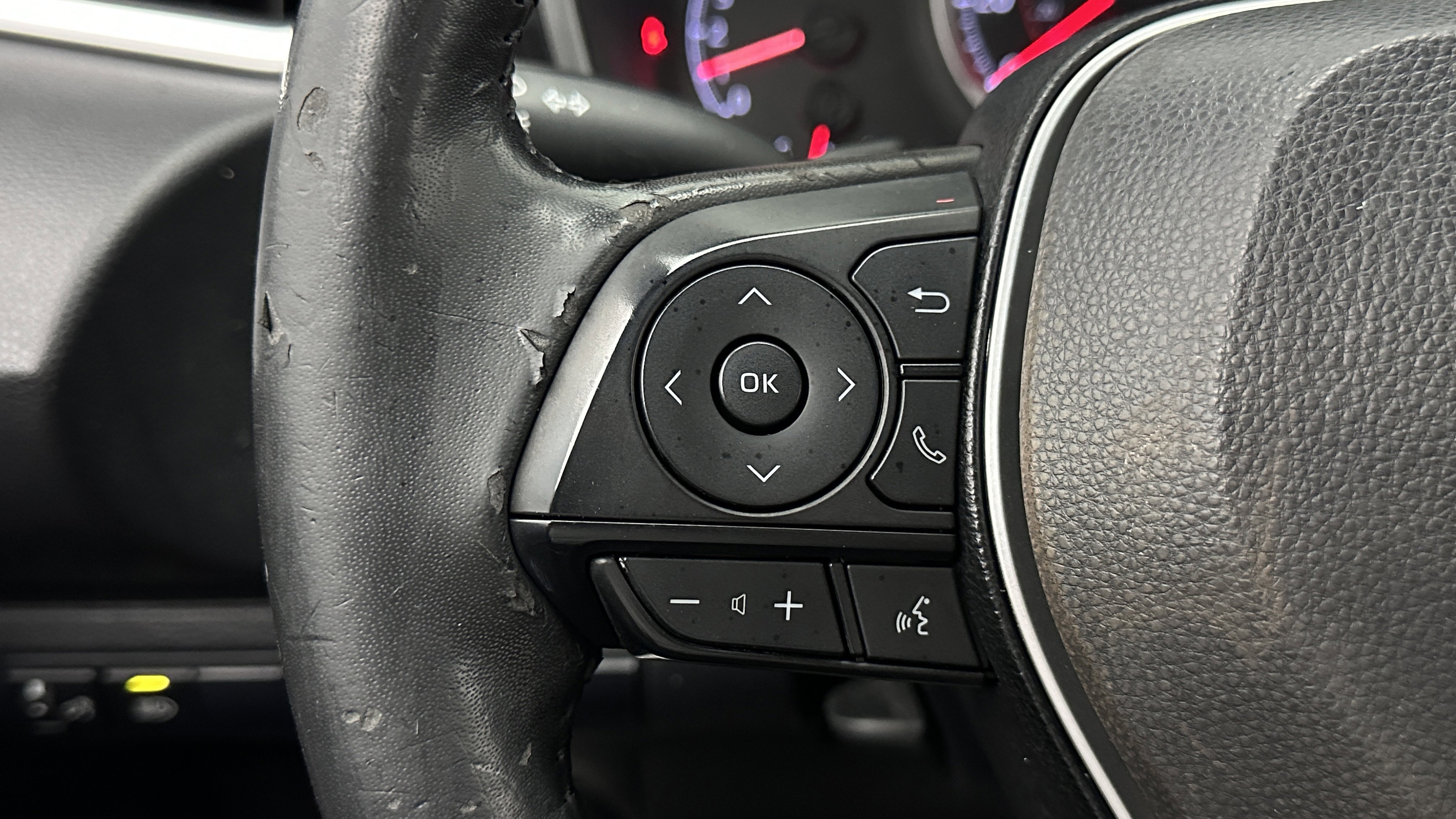 Used 2019 Toyota Corolla SE image 18