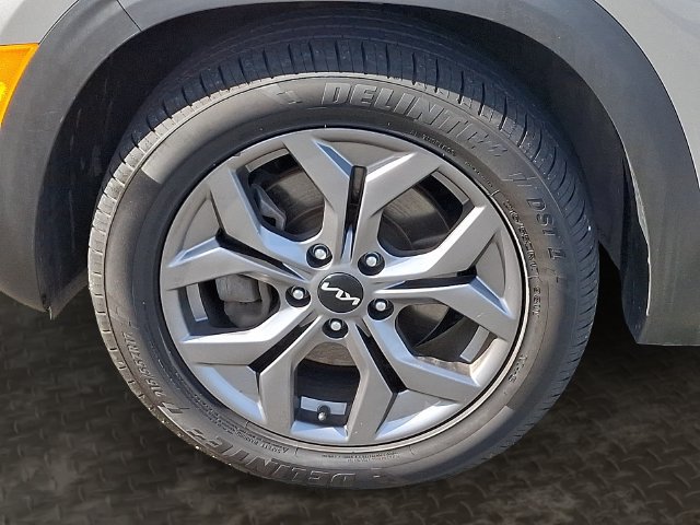Used 2024 Kia Seltos S AWD/4WD image 10