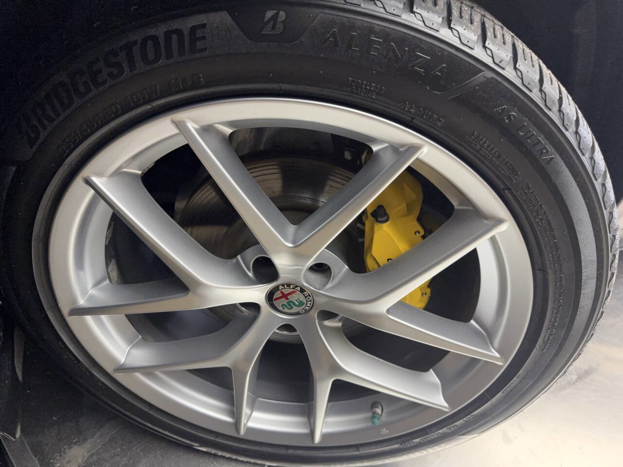 Used 2018 Alfa Romeo Stelvio Ti Sport image 19