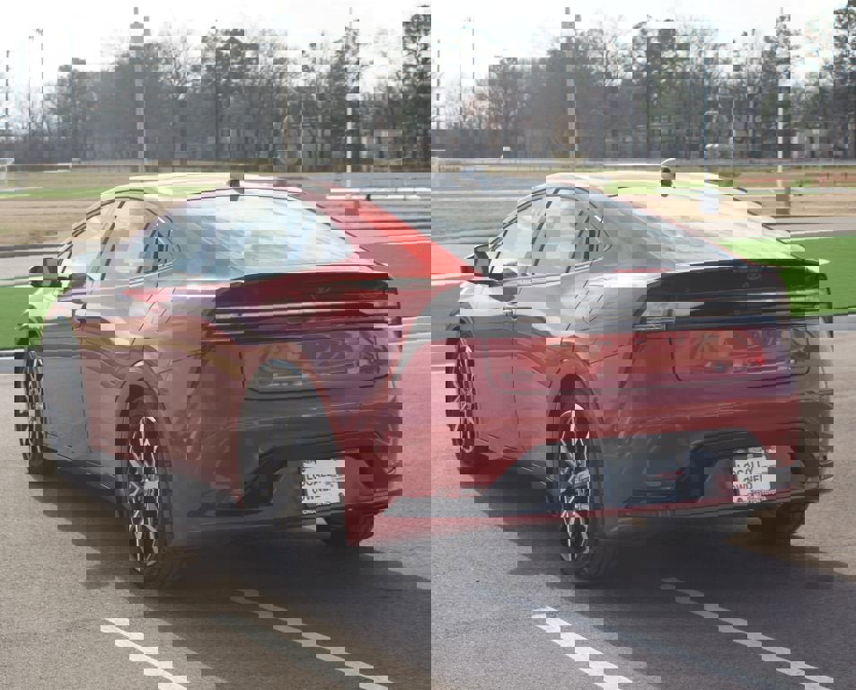 Used 2024 Toyota Prius Prime Premium w/ Advanced Technology Package image 17