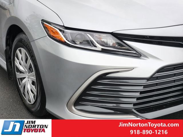 Used 2023 Toyota Camry LE FWD image 10