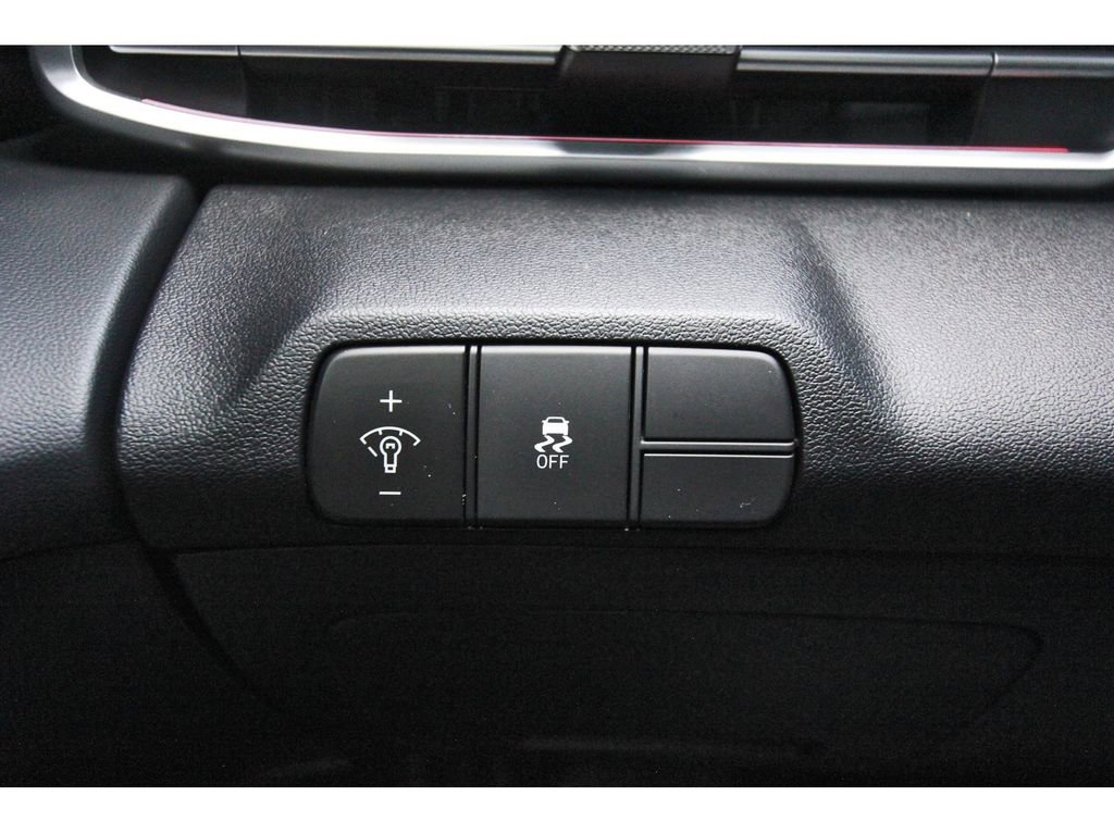 Certified 2024 Hyundai Elantra SEL w/ Convenience Package FWD image 21