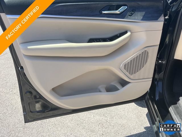 Certified 2025 Jeep Grand Cherokee L Limited w/ Luxury Tech Group II AWD/4WD image 26