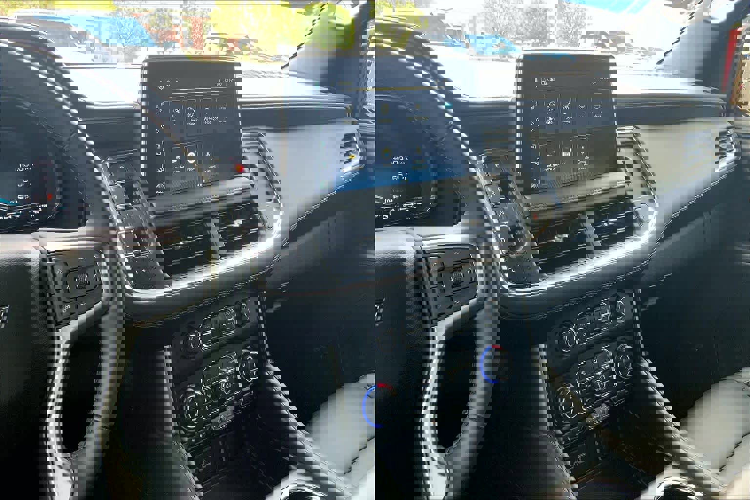 Certified 2024 Chevrolet Tahoe Z71 w/ Luxury Package AWD/4WD image 7