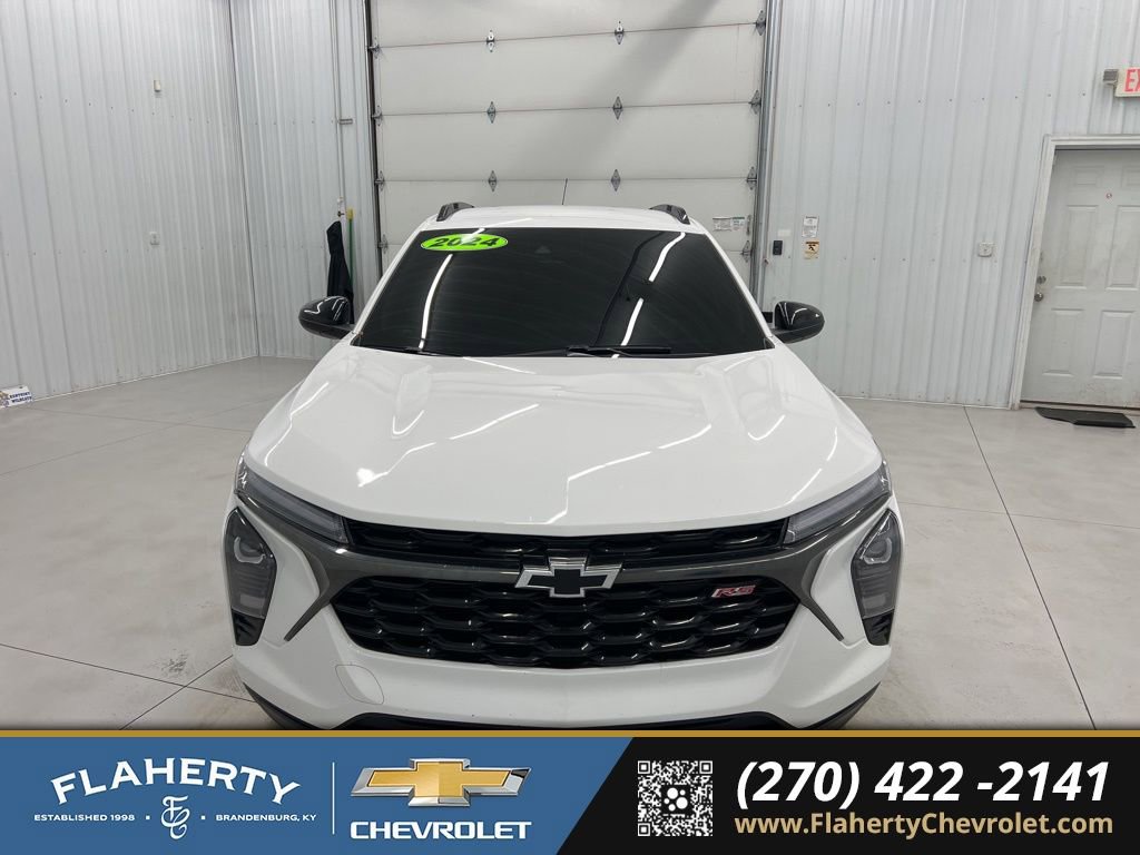 Used 2024 Chevrolet Trax RS image 7